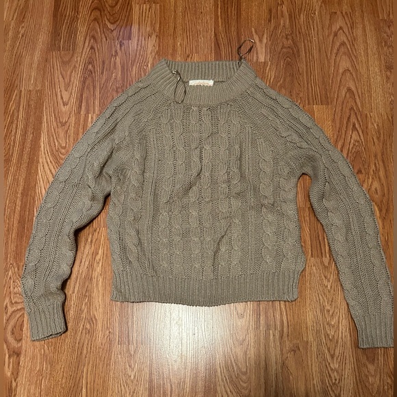 Khaki sweater - Picture 1 of 2